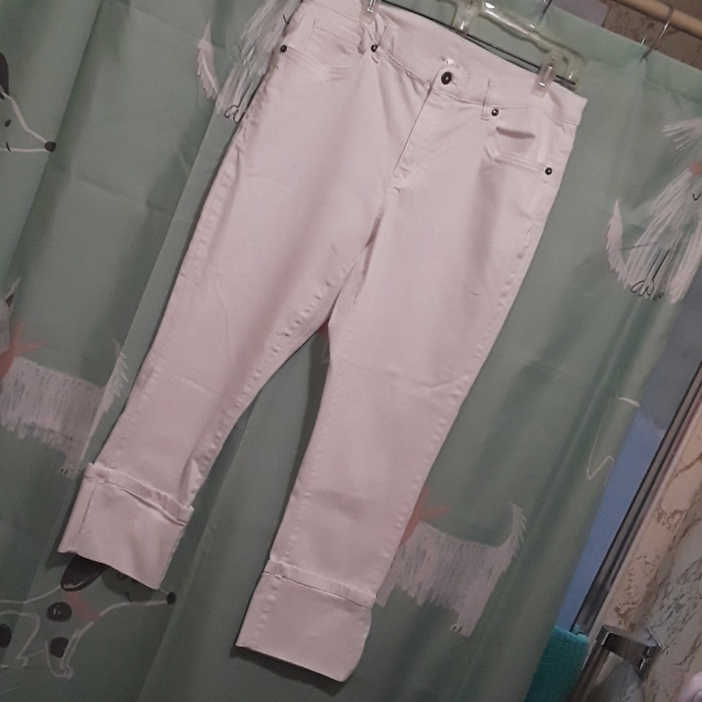 VENUS White Cuffed Ankle Jeans Sz 12